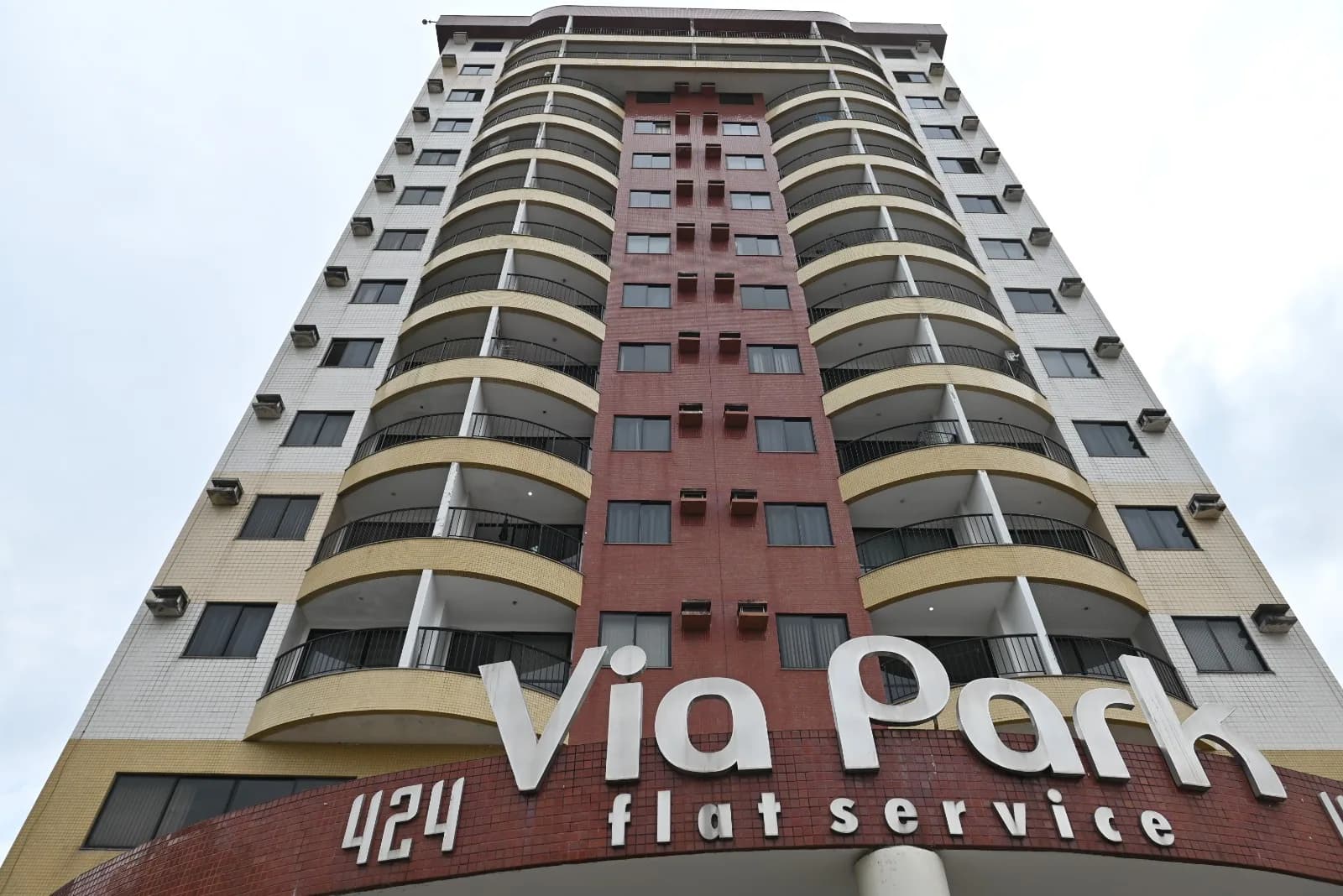 Via Park — Piscina, academia e sauna